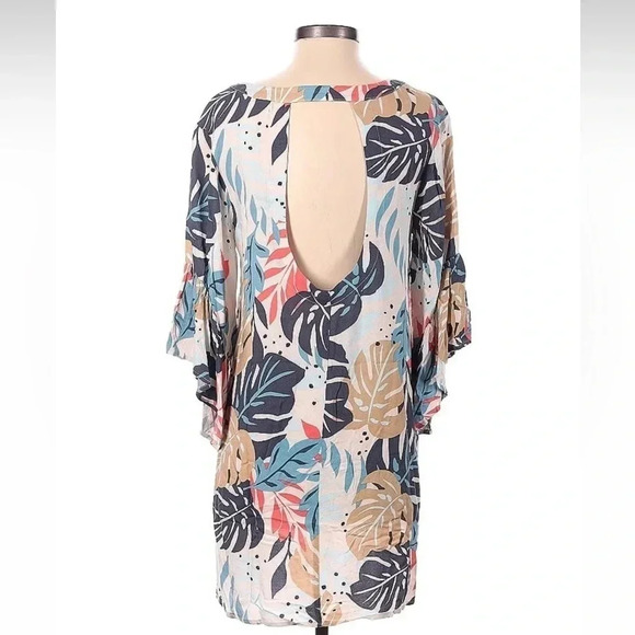 Saltwater Luxe Coastal Palm Leaf Button Front Bell Sleeve Swim Coverup Size XS - Picture 2 of 2